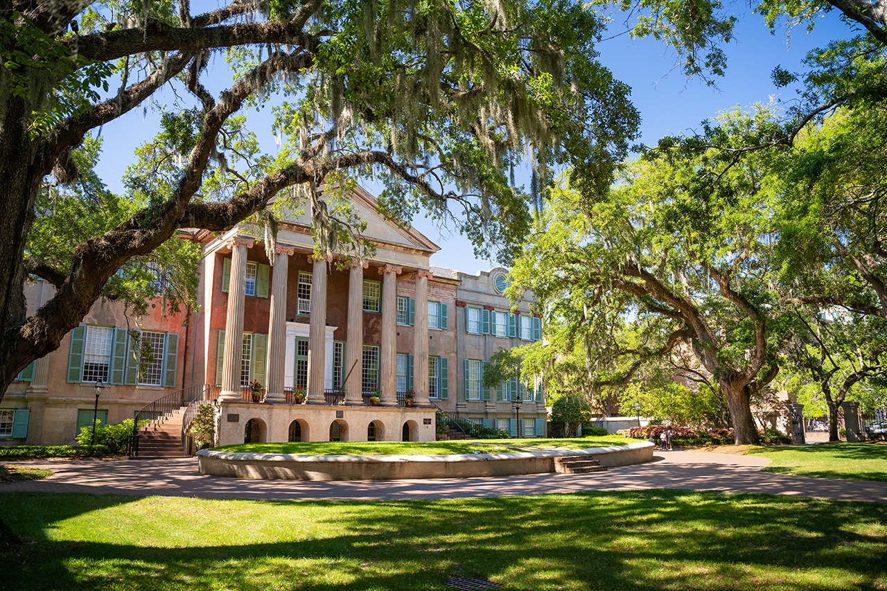 Clyde the Cougar around College of Charleston campus