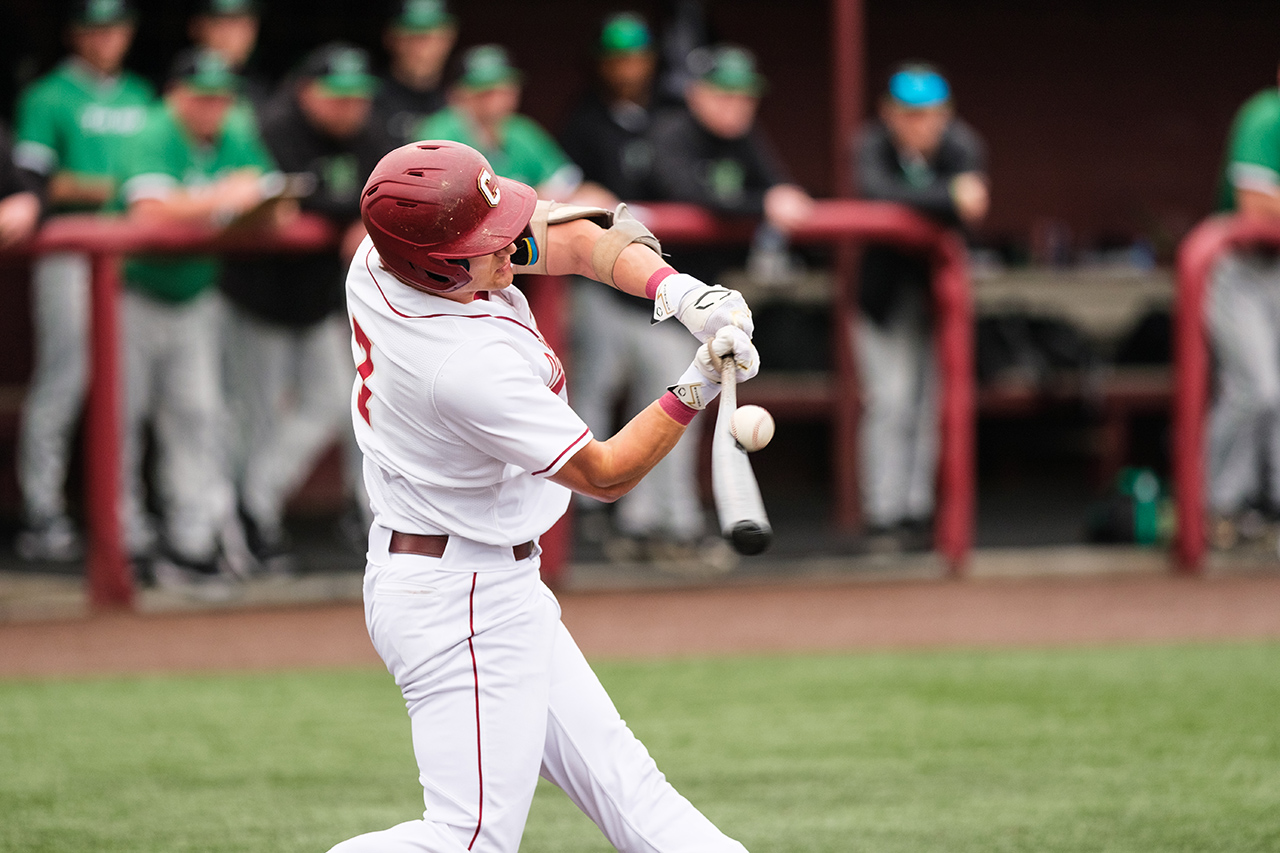 ball hits the bat in baseball 