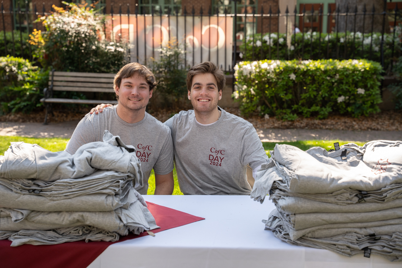volunteers at CofC day