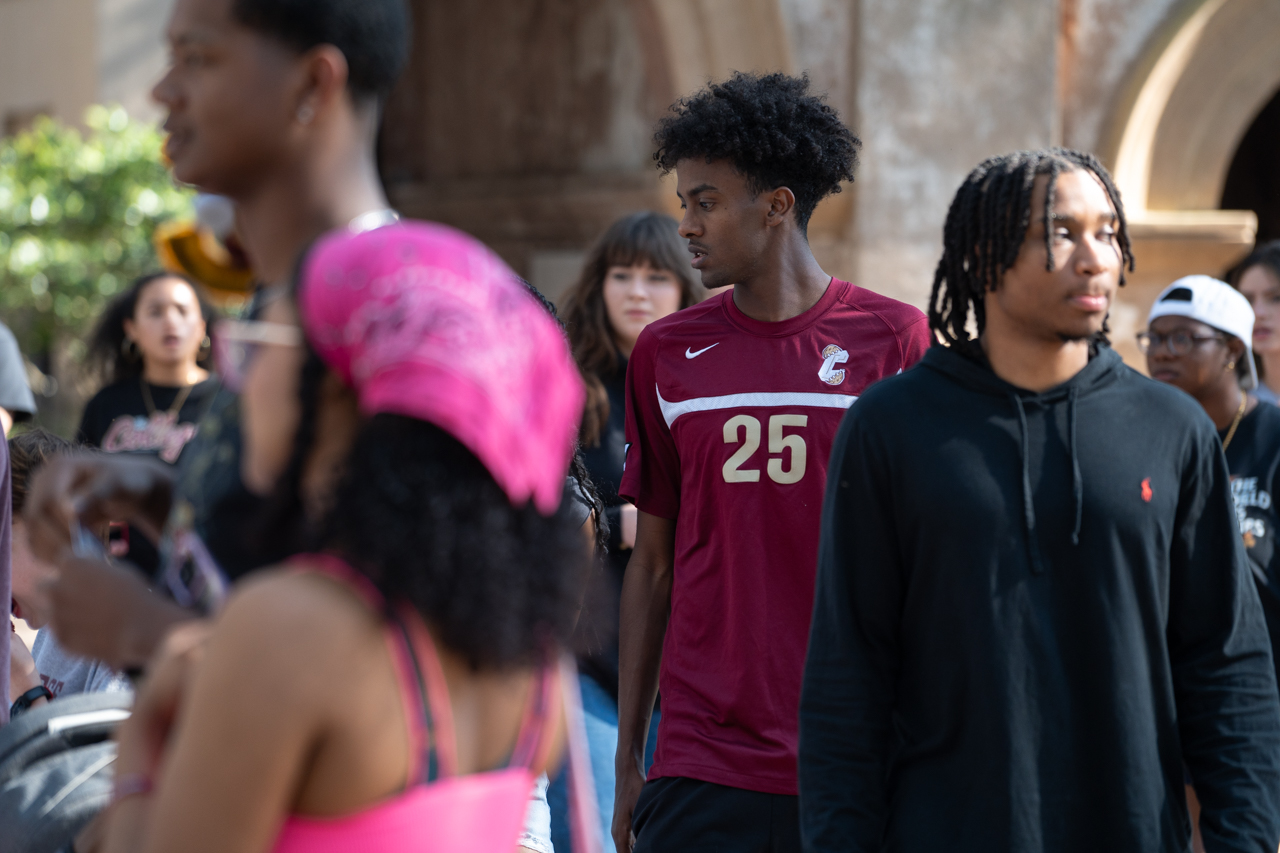 students arrive at the CofC day celebration 