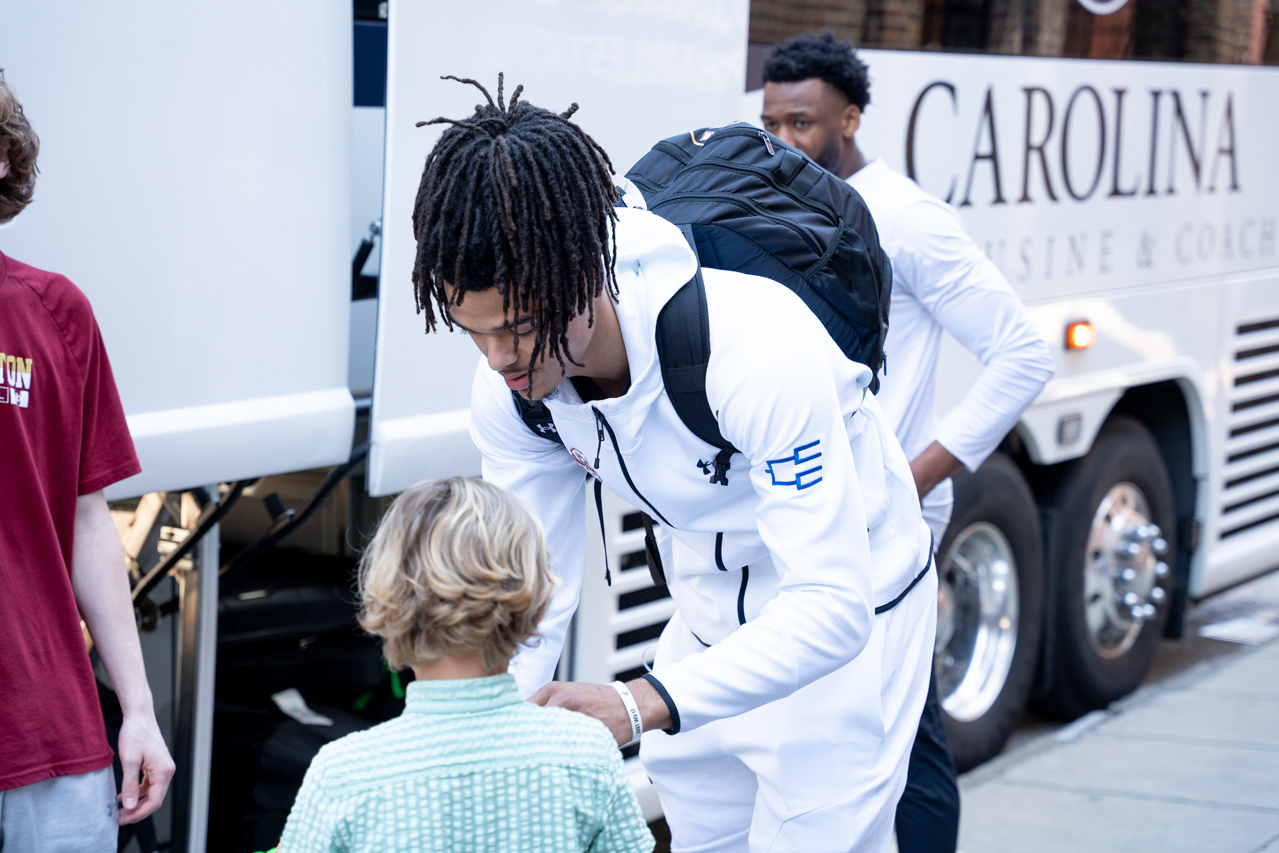 College of Charleston Men's basketball team leaves for NCAA tournament game 