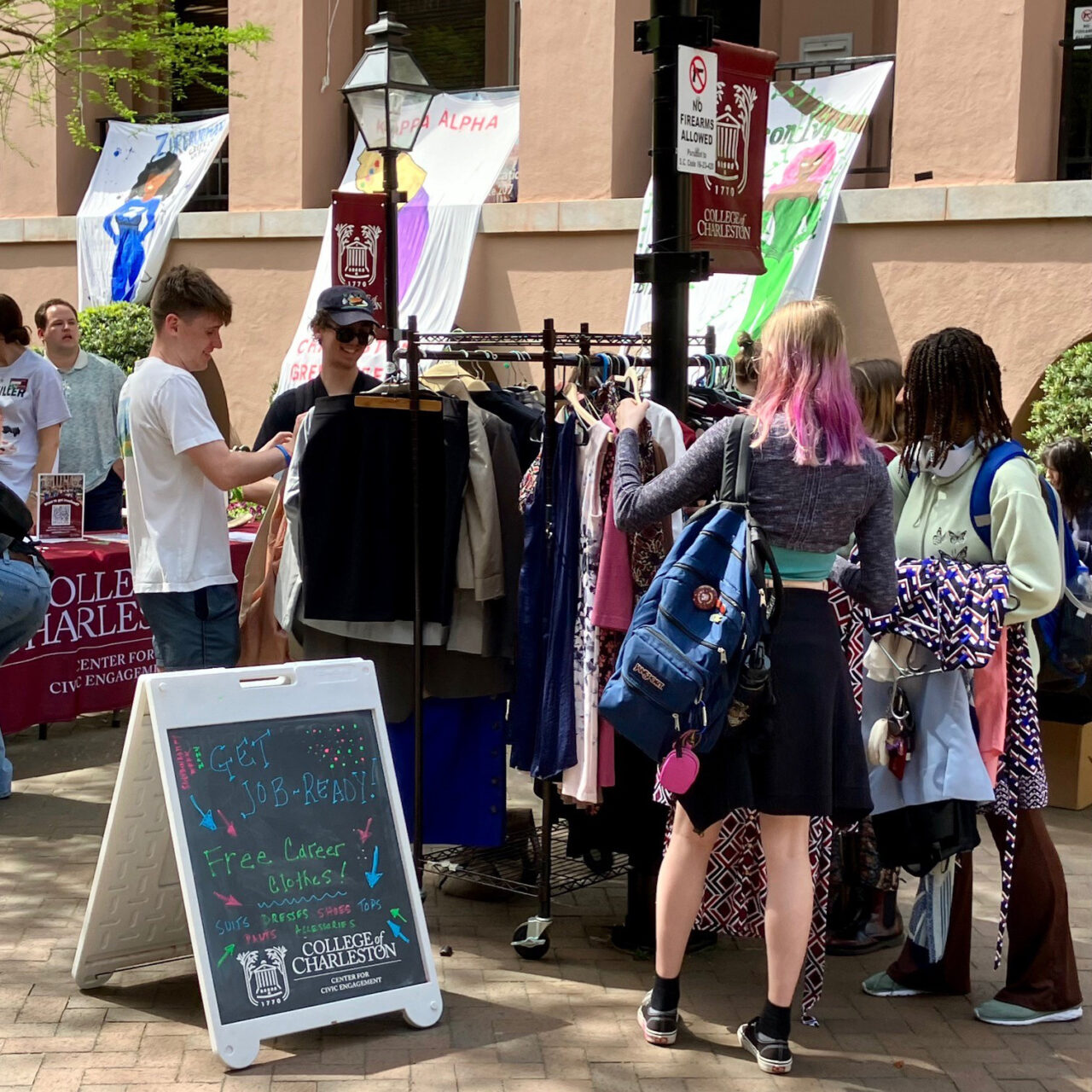 free clothing Pop-Up