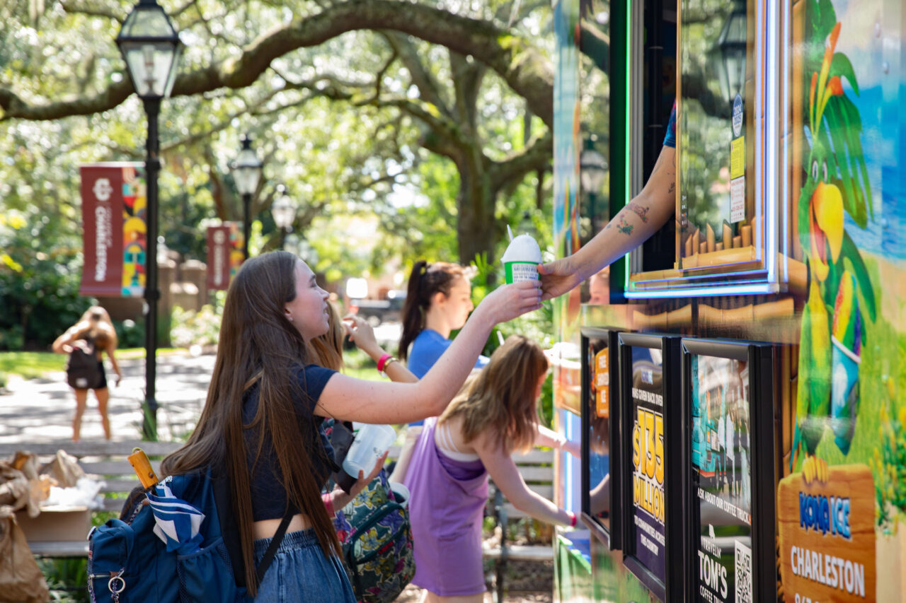 Students get free Kona Ice at CAB Break the Ice Event.