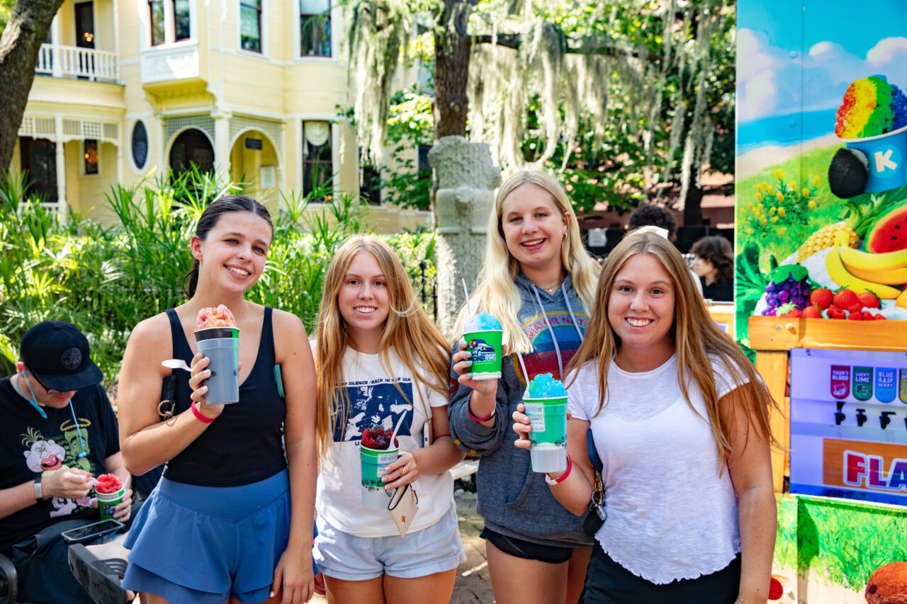 Students get free Kona Ice at CAB Break the Ice Event.