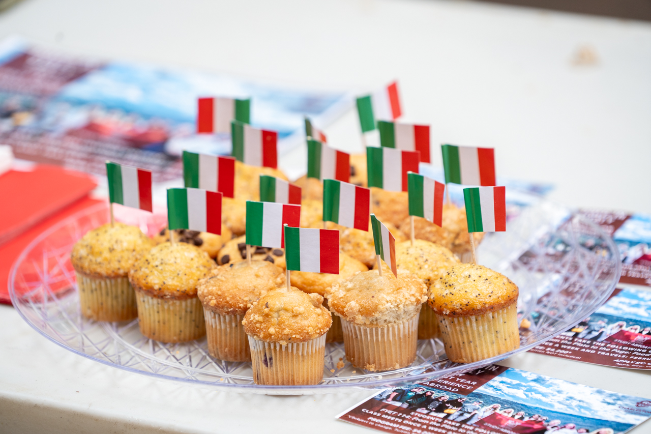 Italian flags in cupcakes 