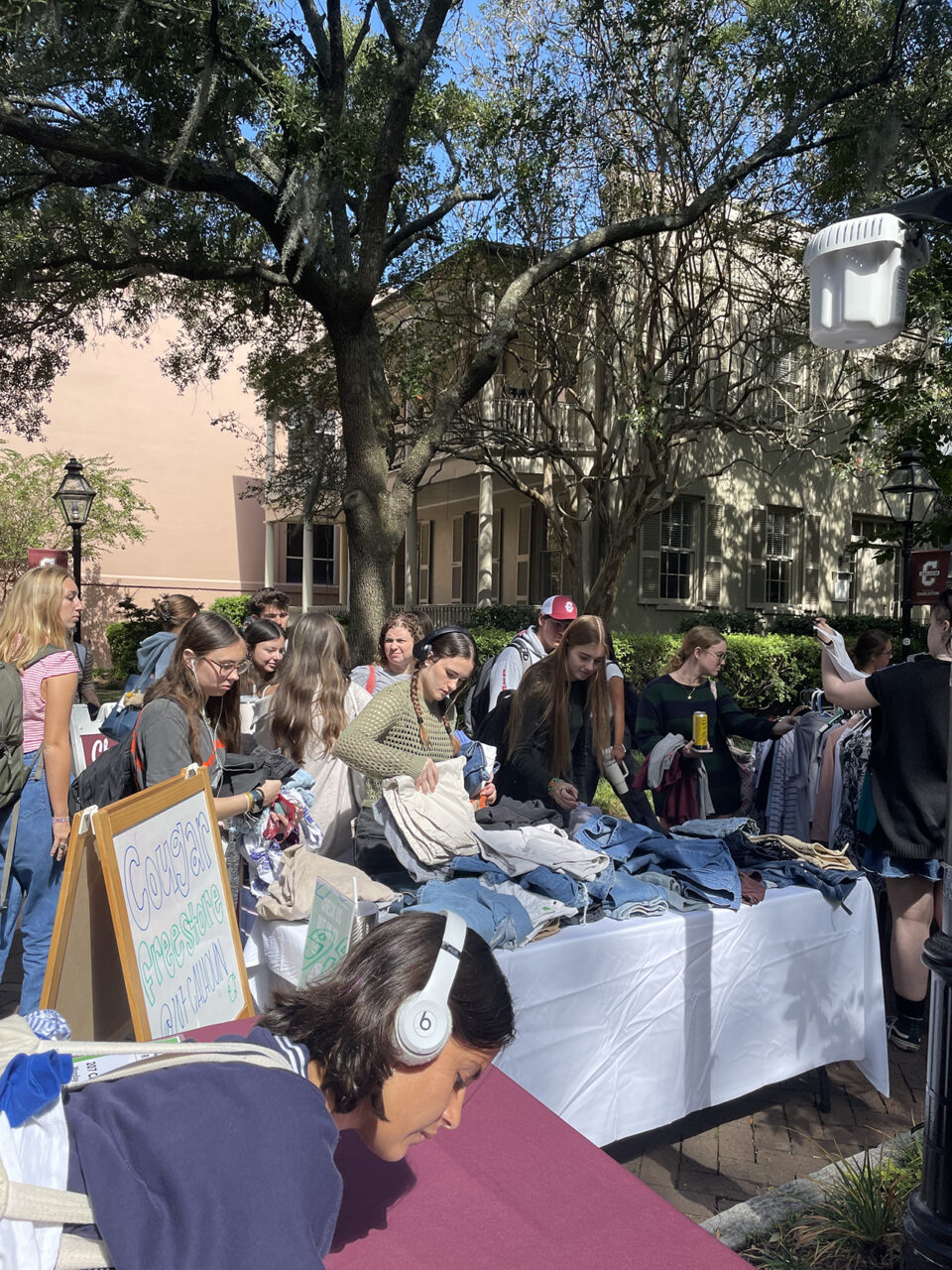 Free Store Pop-Up @ the Farmer's Market