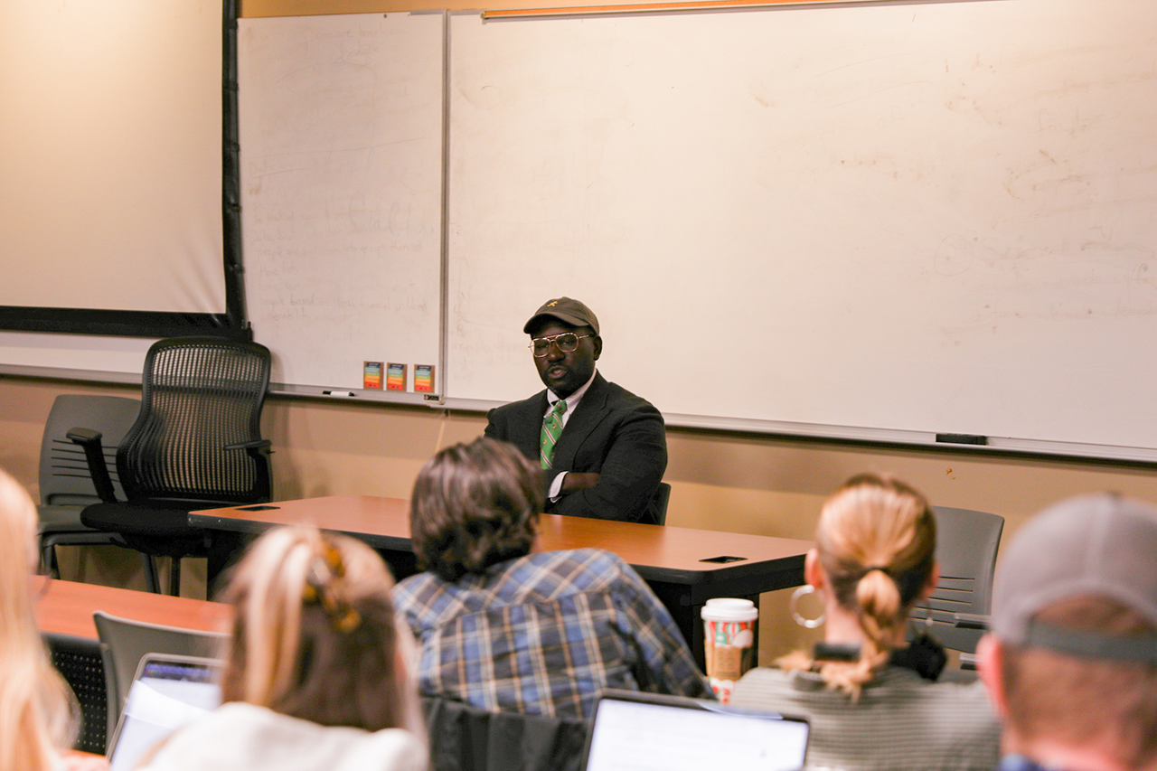 Jamelle Bouie, NYT columnist, visits Communications class to give insight on journalism and politics.