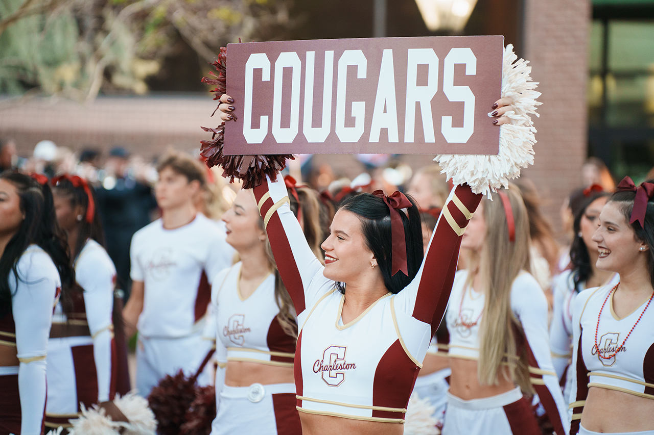 Cougars sign