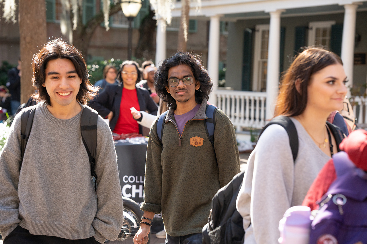 students walk through Cougar Mall 