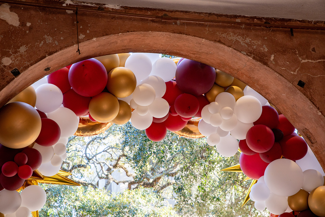 Balloon arch.