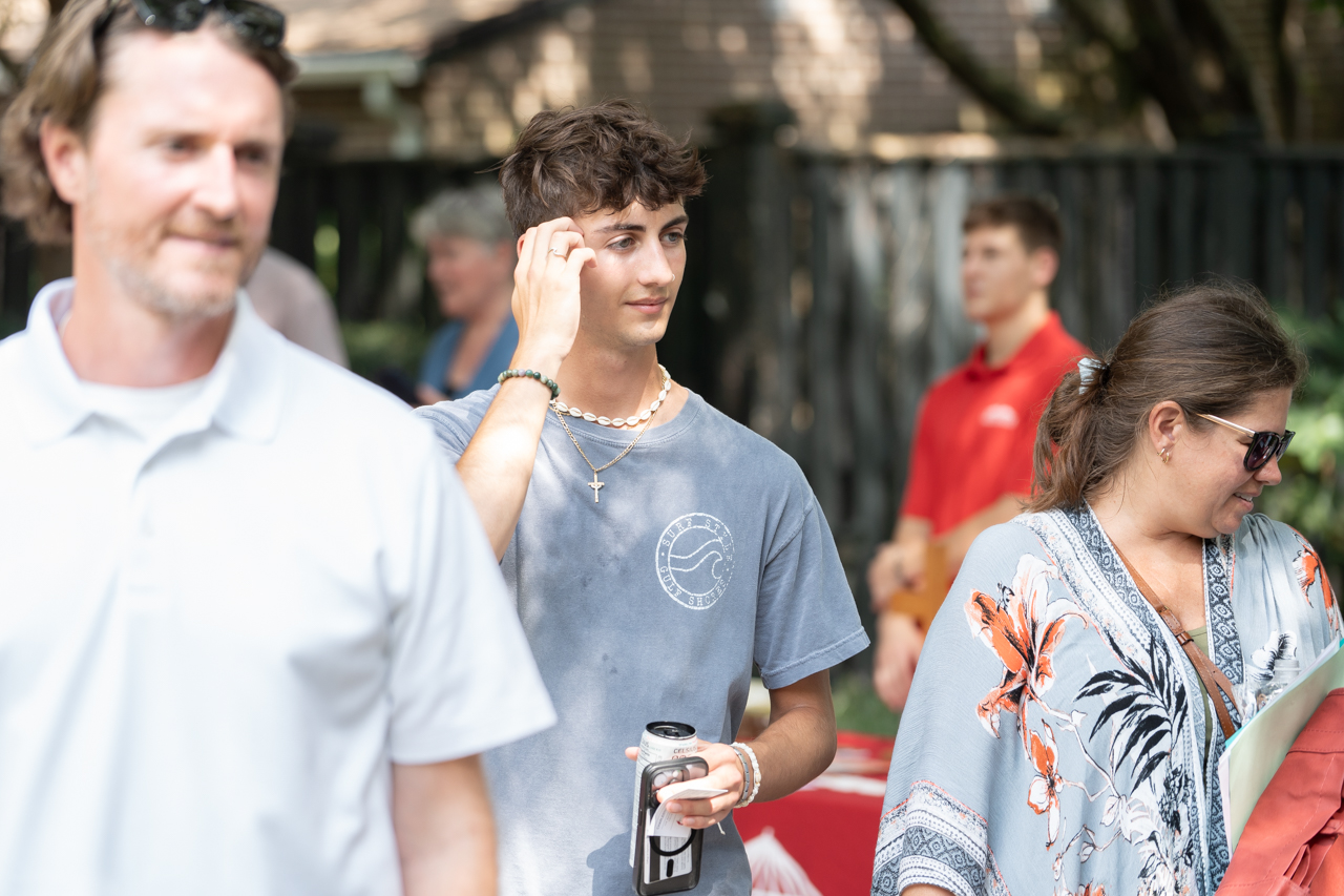 New Students gather on Rivers Green during Summer Orientation