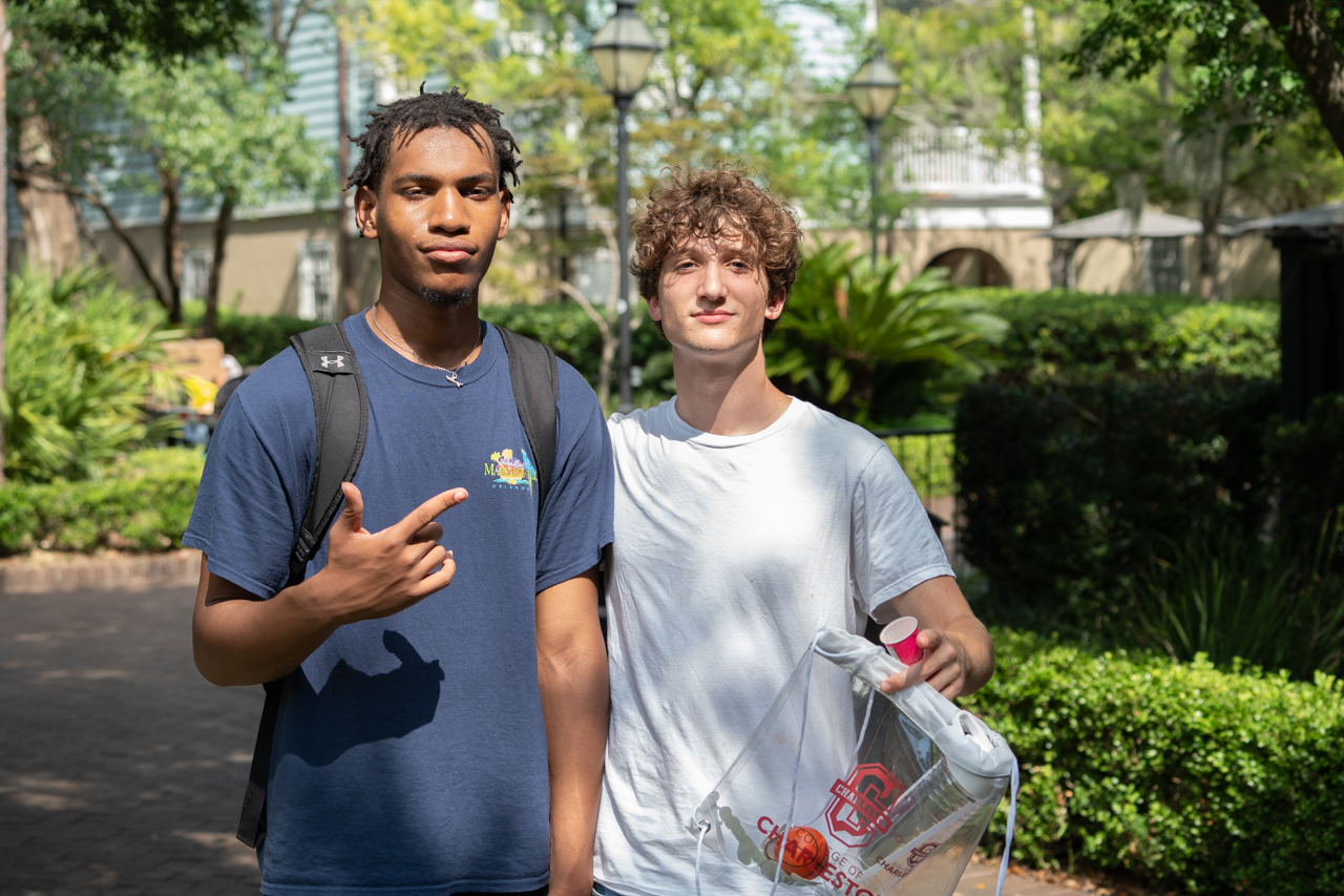 New Students gather on Rivers Green during Summer Orientation