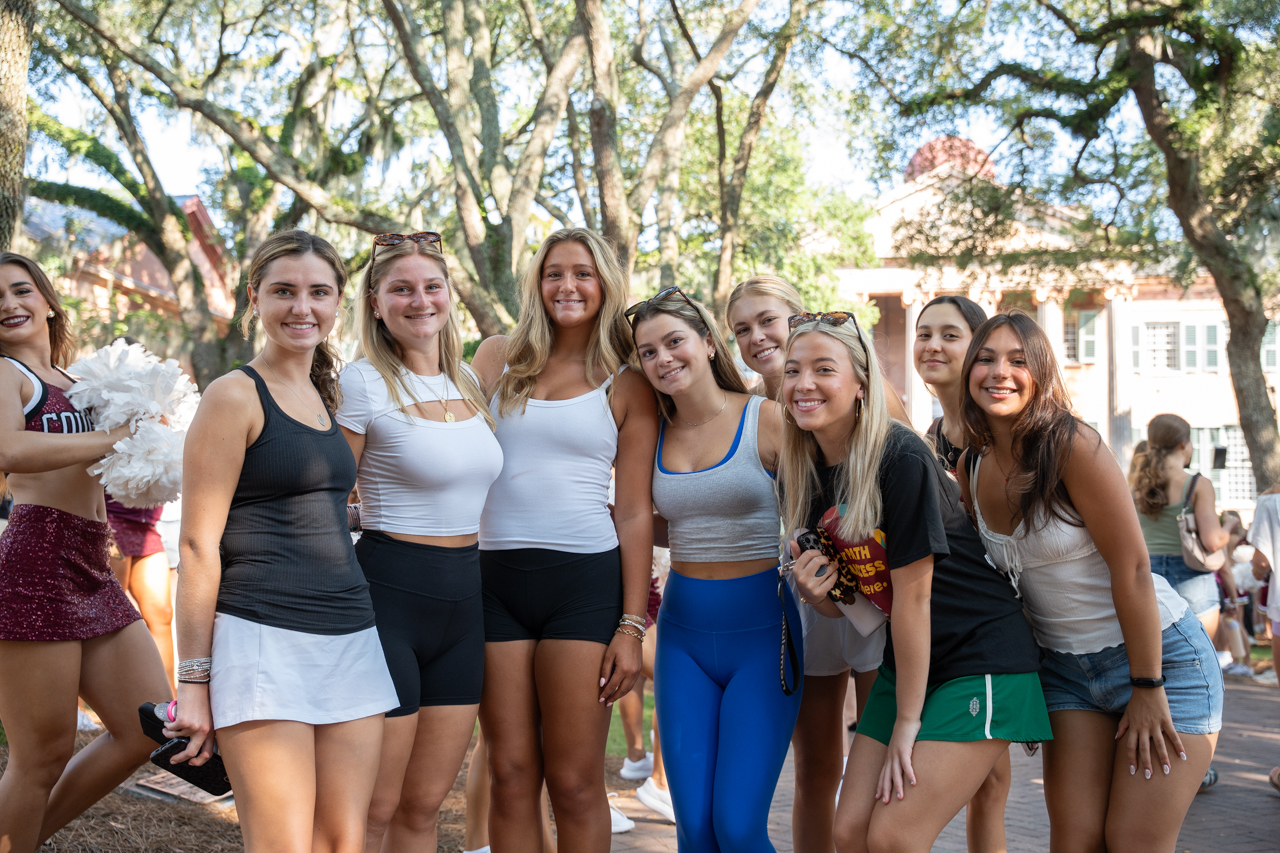 Freshmen attend Convocation to start off college 