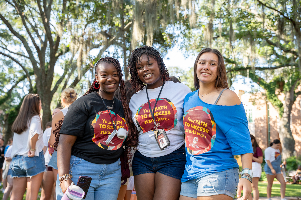 Freshmen attend Convocation to start off college 