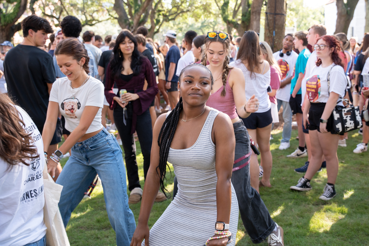 Freshmen attend Convocation to start off college 