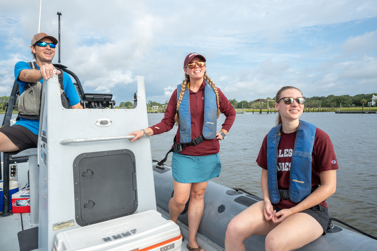 Leslie Hart, College Grad Students and the National Marine Mammal Foundation set out on the Charleston Harbor to research Dolphins. Permit No. 24359