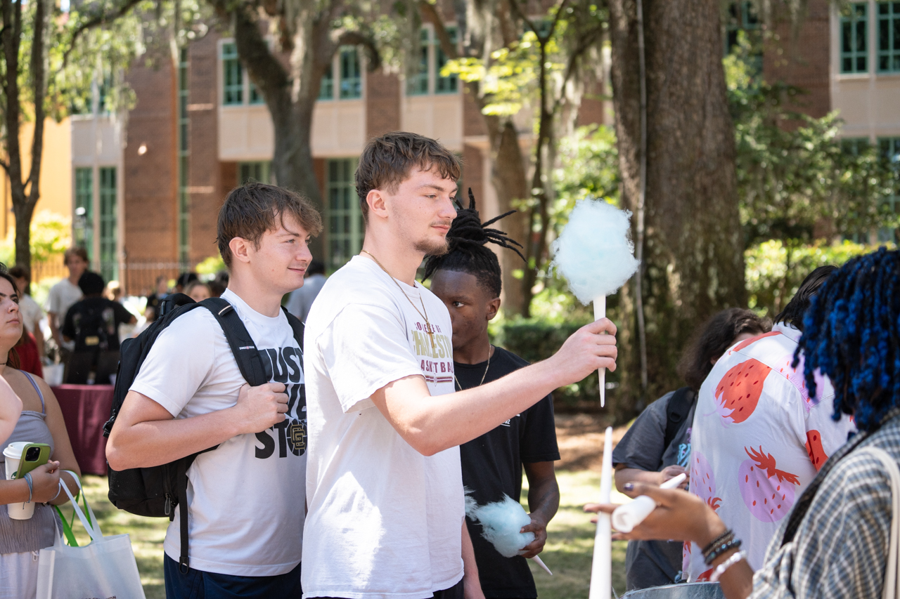 Students attend Best Fest activity fair to learn about what groups they can join on campus 