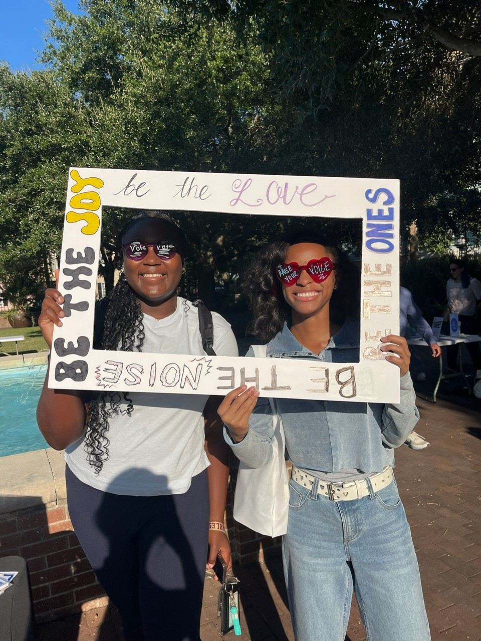 Students Register to Vote