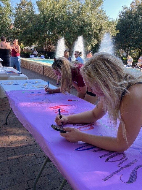 Students Register to Vote