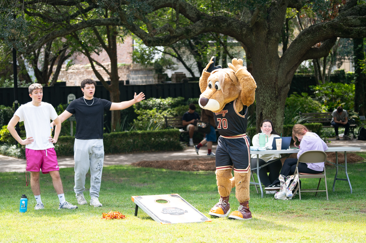 Clyde plays on Rivers Green