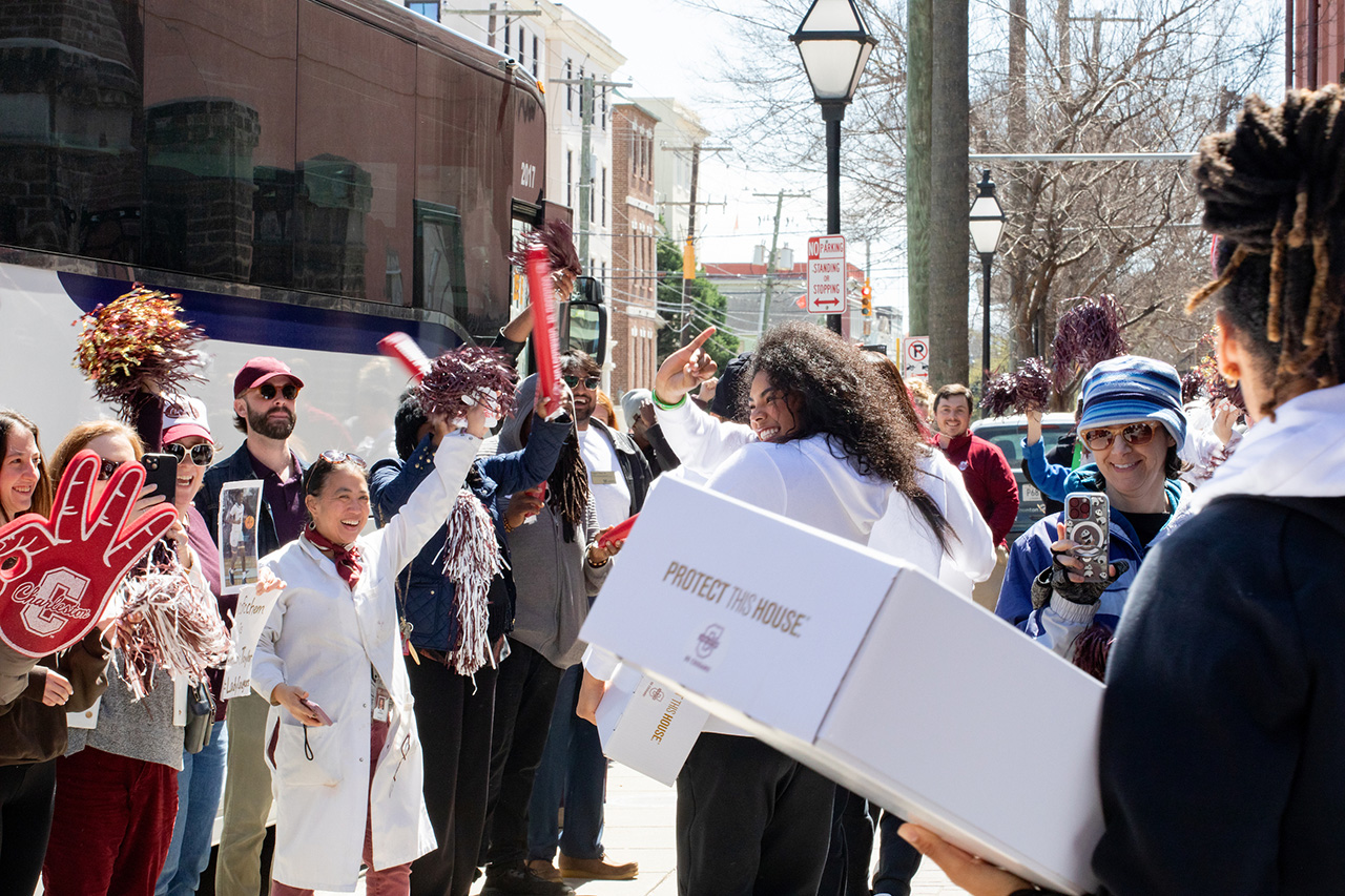 Women's Basketball team leaves for NCAA tournament
