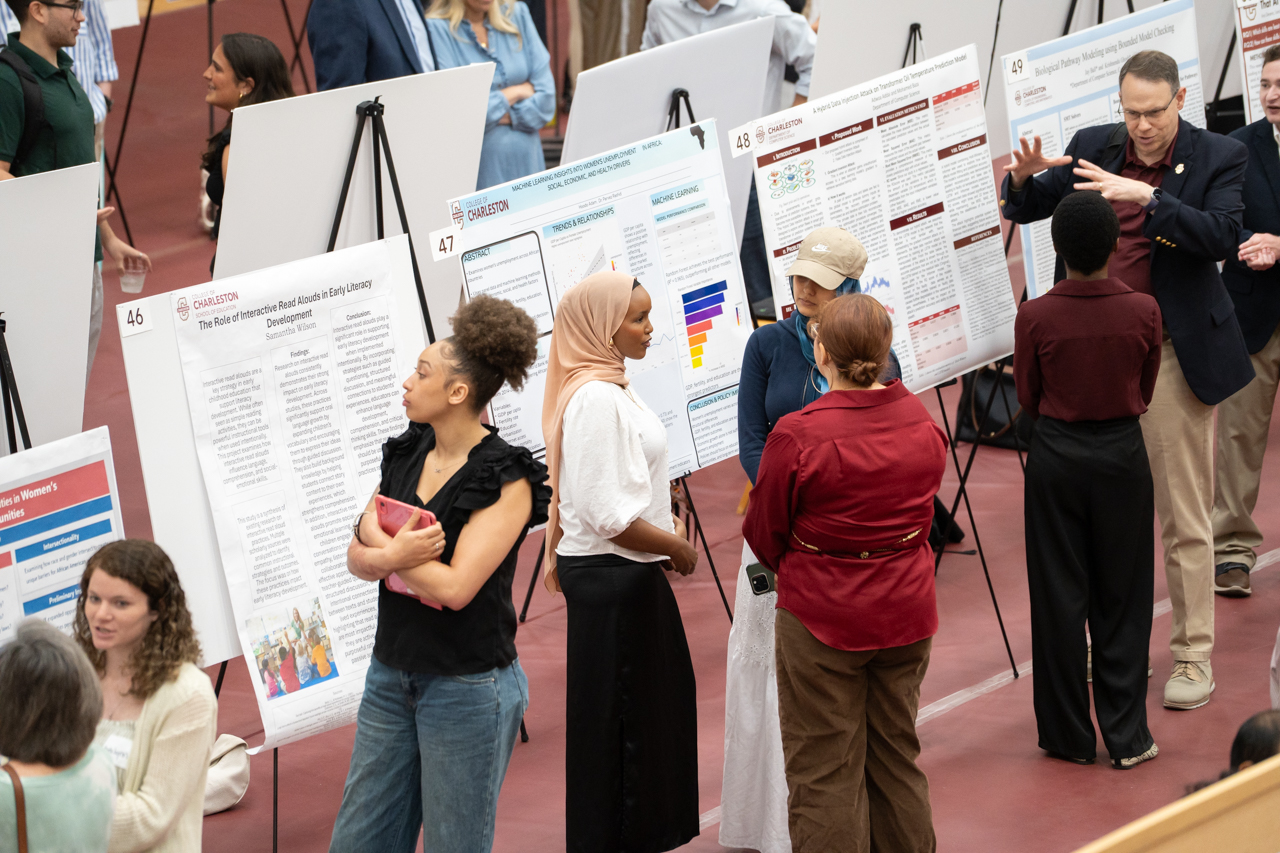 students present research posters