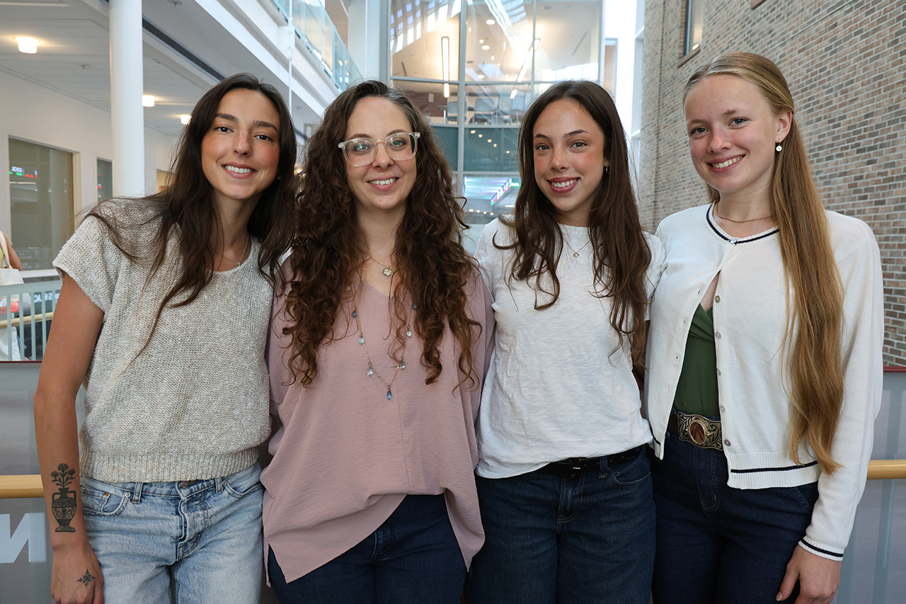 Abby Oakley, Kelley Cours Anderson, Elizabeth Rodrigues, Gwendolyn Dickerson