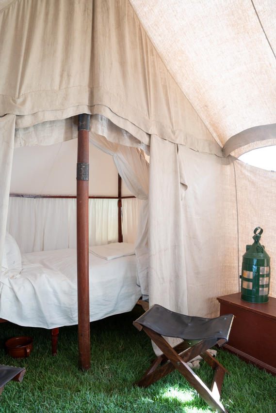 inside of George Washingtons's tent replica