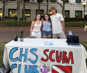 Scuba Club members (l–r) sophomore Kaylee Contreras, Allie Fransblow and sophomore Parker Fields